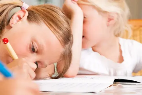 Nauczanie zintegrowane co to? Poznaj jego zalety i zastosowanie w edukacji