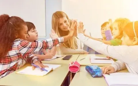 Zajęcia z wychowawcą: Jak skutecznie budować wspólnotę w klasie